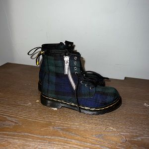 Toddler girl Doc Martens Boots - Size 9
